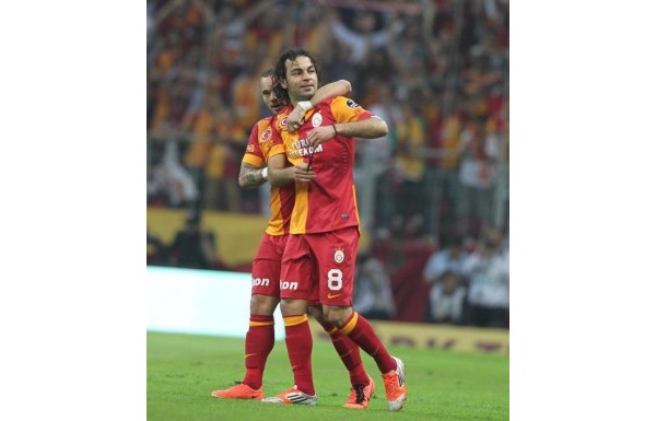 'Ünlüler twitter'da çılgınlar gibi sevindi