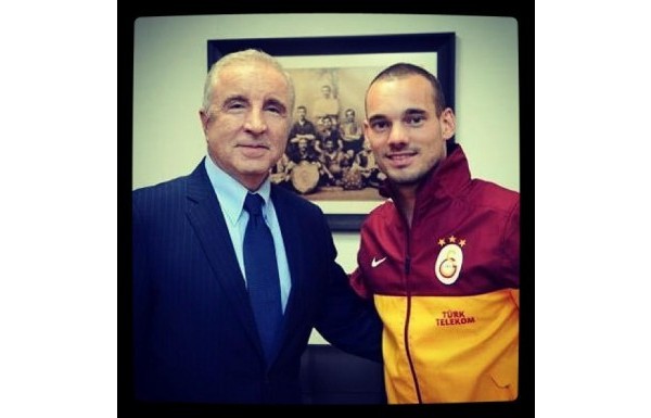 Ünal Aysal - Wesley Sneijder