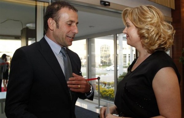 'İsmail Gökçek'e yardım gecesi