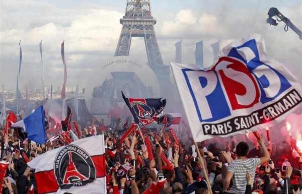 'Paris'i yaktılar, yıktılar! 