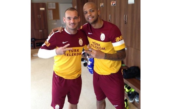 Wesley Sneijder - Felipe Melo