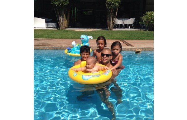 FELIPE MELO VE AİLESİ