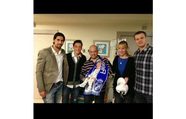 KHEDIRA - MESUT ÖZİL