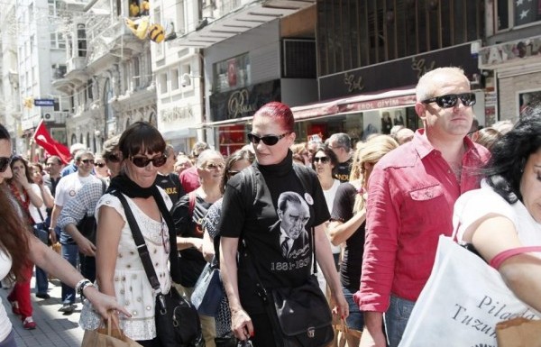 'G.Saray Gezi Parkı'na yürüdü!