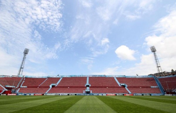 HÜSEYİN AVNİ AKER STADI - TRABZON