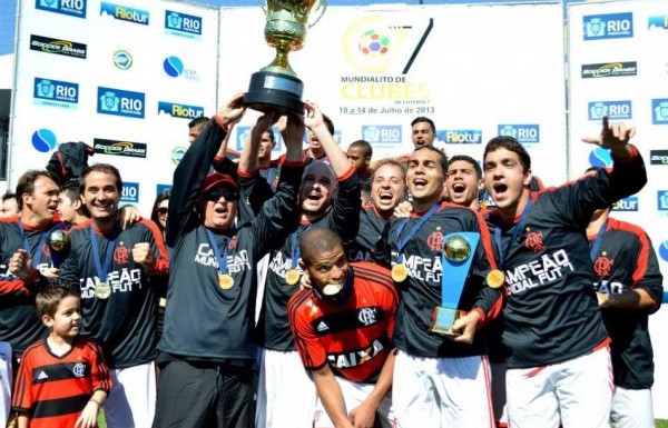 17- FLAMENGO