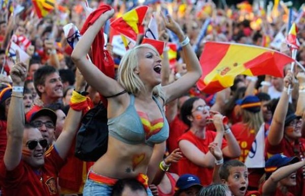 'Larissa'nın bir üst modeli: Sara Luengo