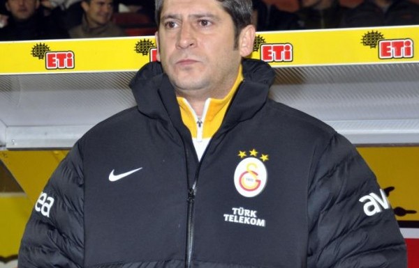 ÜMİT DAVALA
