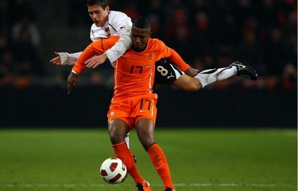 30 ELJERO ELIA