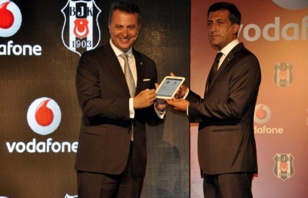 'Beşiktaş Vodafone ile imzaladı