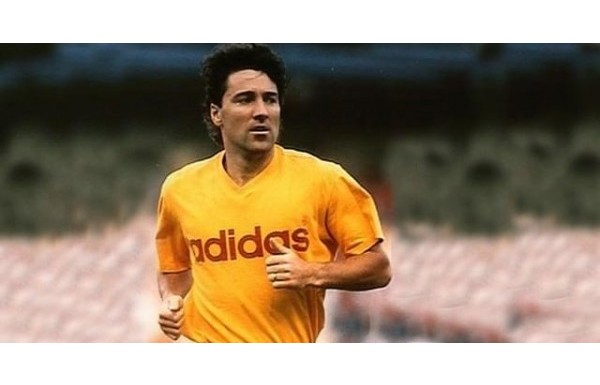 DEAN SAUNDERS (12)