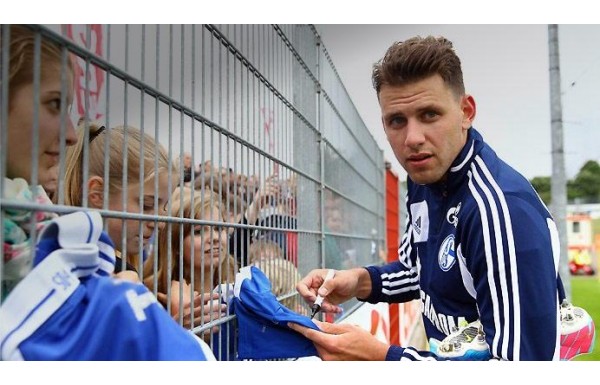 26- Schalke 04