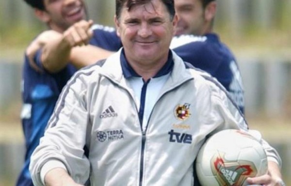 13 - Jose Antonio Camacho