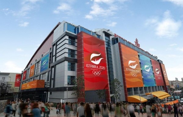 BURHAN FELEK SPOR SALONU