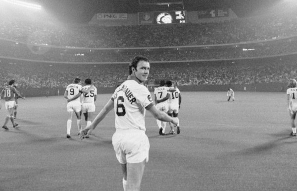 1- Franz Beckenbauer