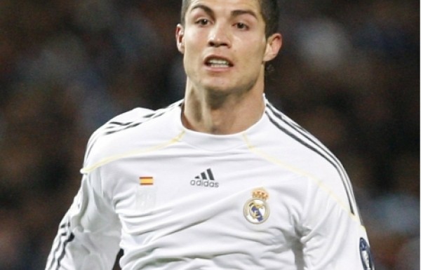 Dünyanın en hızlı 5 Futbolcusu