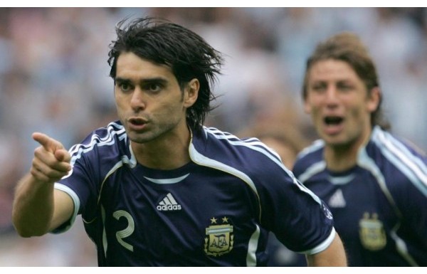 29 - Roberto Ayala