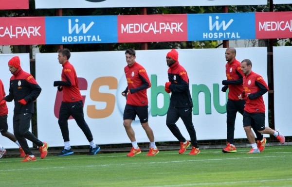 'G.Saray'da Kerimoğlu ilk idmanında!