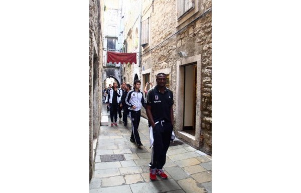 'Beşiktaş Split'i alt üst etti!