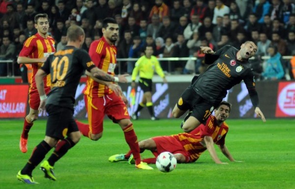 'Eleştiren de var, sevinen de