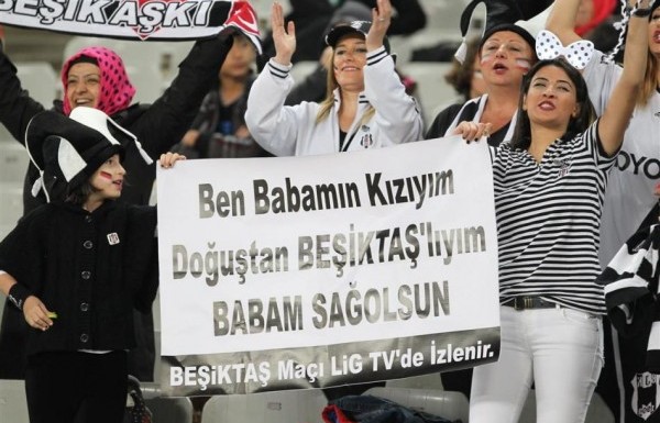 'İlginç pankartlar