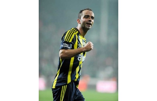 Ersun Yanal onları gönderiyor!