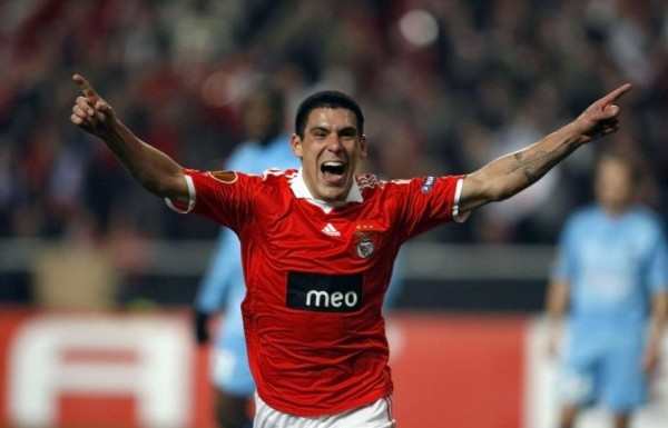 9- Maxi Pereira