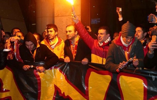 'G.Saray'a şampiyon gibi karşılama!