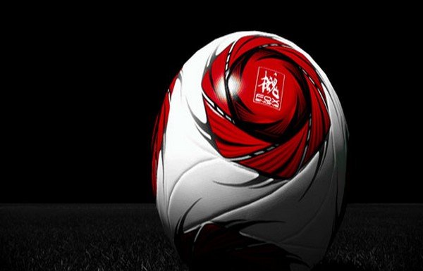 Hangi futbolcu kiminle birlikte