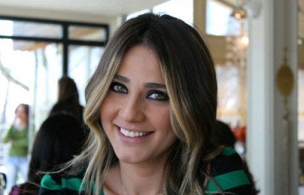 15- Merve Toy