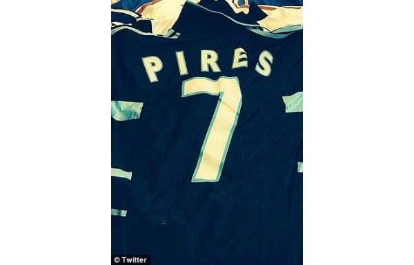 ROBERT PIRES