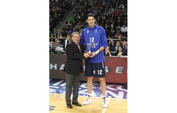 'Anadolu Efes 84-89 Barcelona