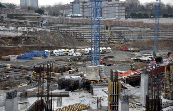 'Vodafone Arena yükseliyor