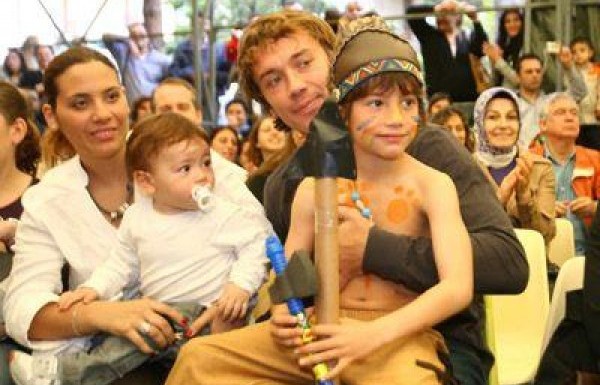 DIEGO LUGANO-KARINCA RONCIO