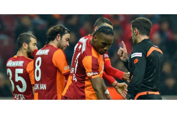 GEMİLERİ YAKTI
