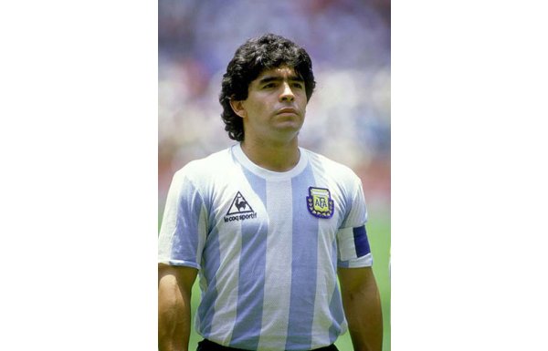 DİEGO ARMANDO MARADONA
