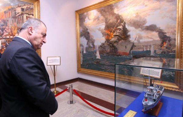 'Millilerden Ata'ya ziyaret