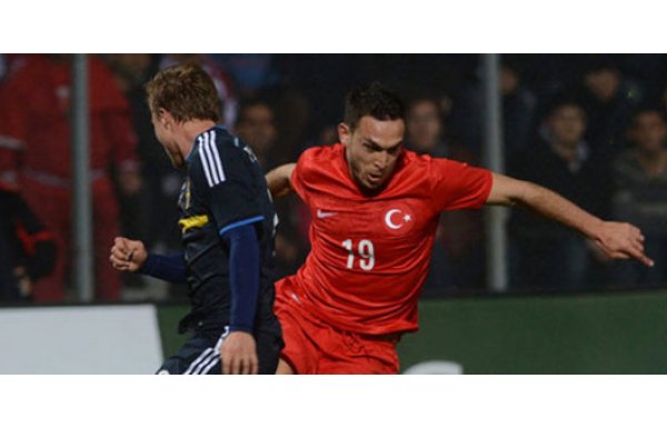 FENERBAHÇE MEVLÜT’Ü İSTİYOR