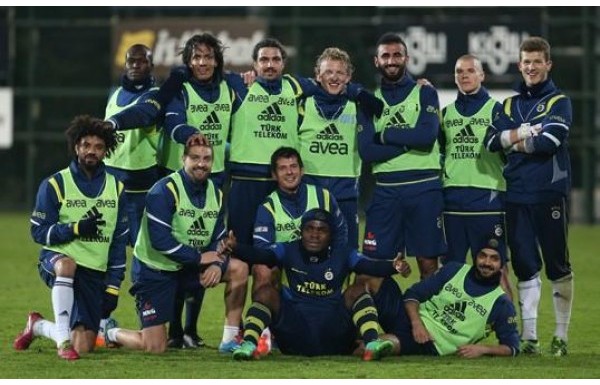 'Fenerbahçe antrenmanına taraftar sürprizi!