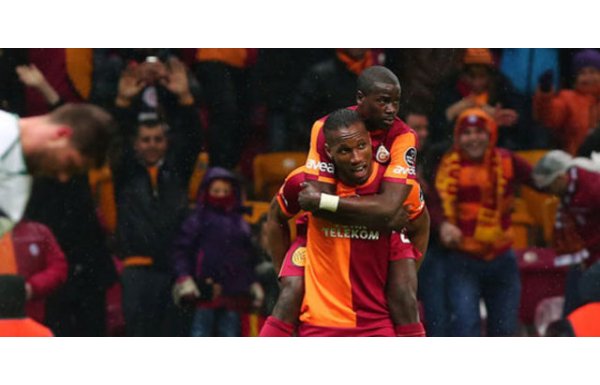 DROGBA VE EBOUE YOLCU