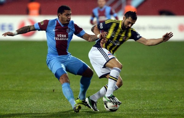 'Olaylı derbi Twitter'a sıçradı!