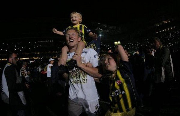 'Dünya F.Bahçe'nin şampiyonluğunu böyle gördü