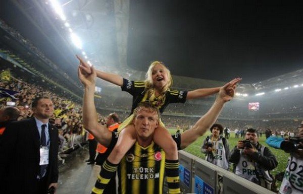 'Fenerbahçe'den şampiyonluk kutlaması