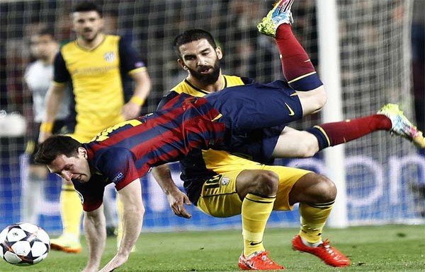 'Arda Turan Messi'yi biçti