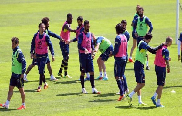 Yine Alves yine olay!