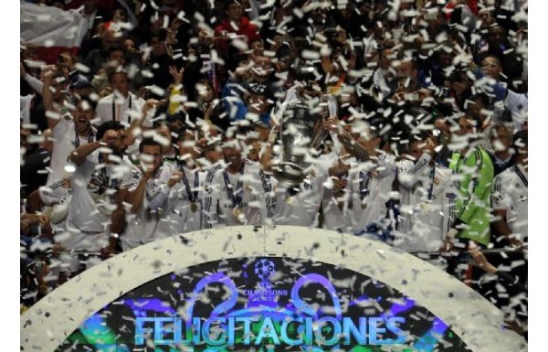 Real Madrid şampiyonluğu böyle kutladı