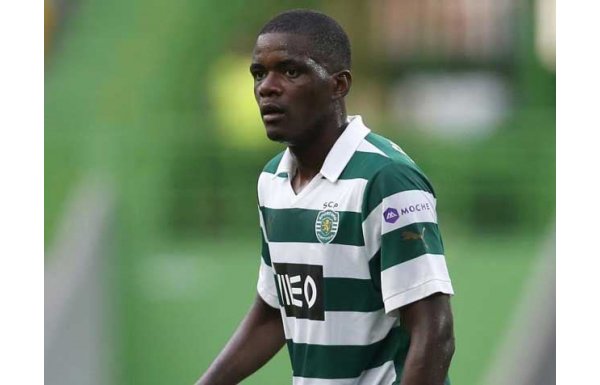 8- William Carvalho