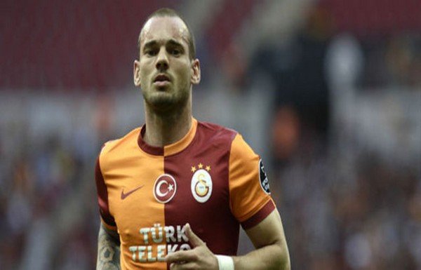 'Sneijder'den önce o gidiyor!