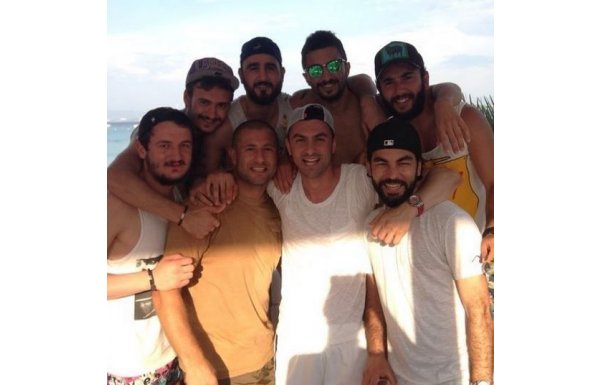 BURAK YILMAZ VE ARKADAŞLARI