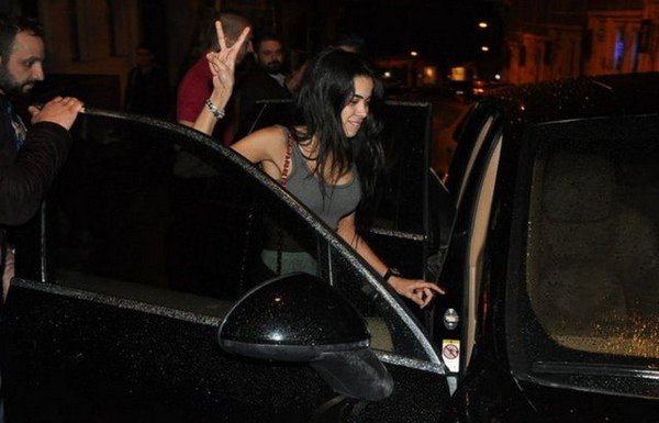 'Caner ve Asena boşanıyor mu?